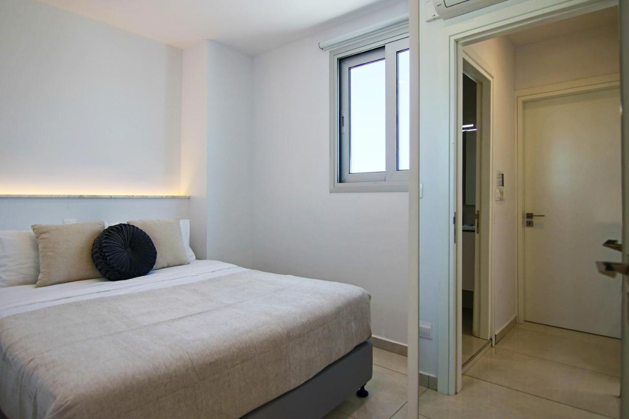 Appartamento Phaedrus Living - Seaside Executive Flat Harbour 203 Paphos Esterno foto